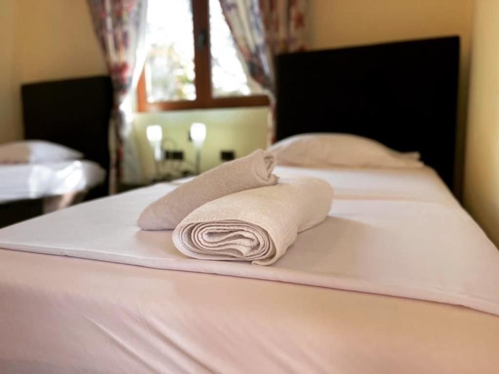 Hotel Ambasador Garden Lezhë 客房 照片